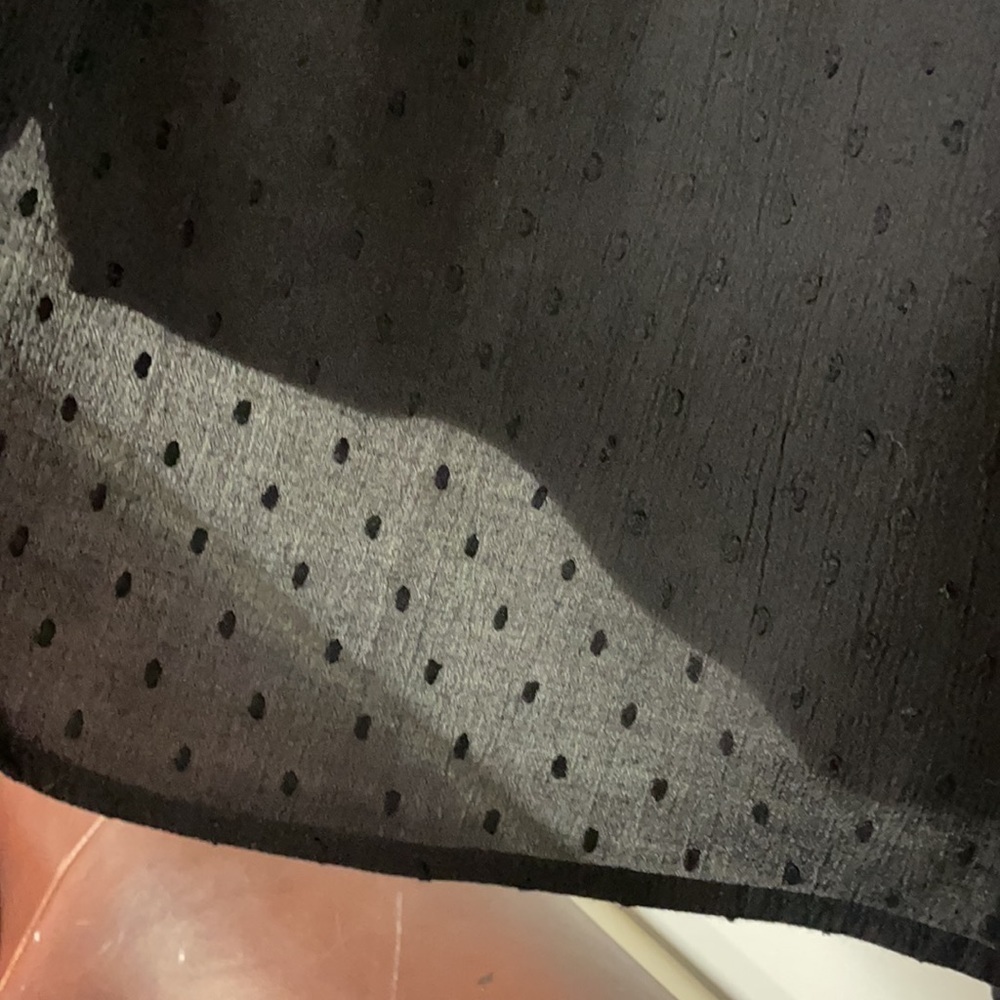 Sonoma Women's sleeveless top/blouse tiny pleats, black on black polka dots, XXL - Picture 4 of 6